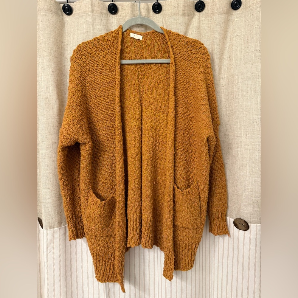 Debut Women's Cardigan in Rich Tan